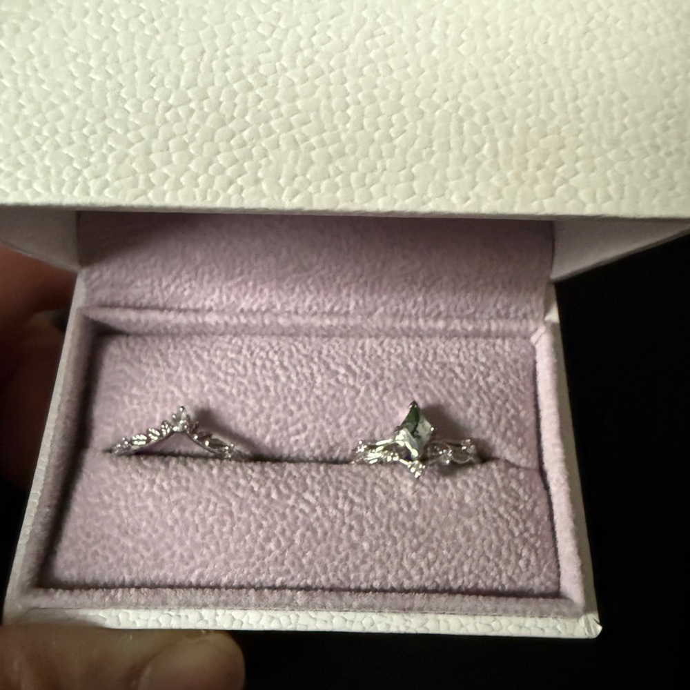 Azura victorian lace and heart Agate ring set